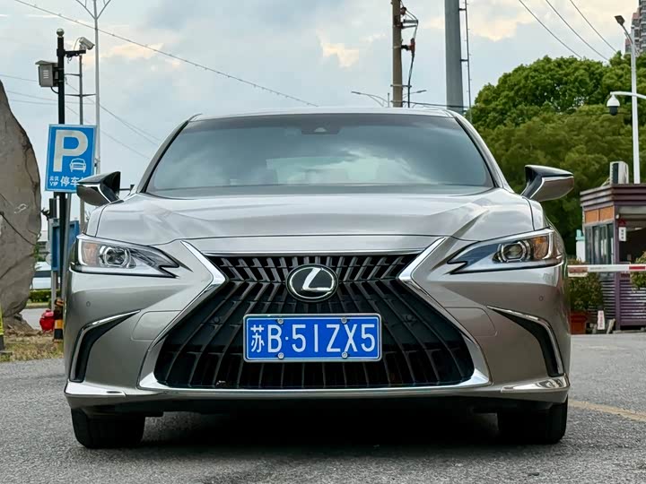 Lexus ES 2022 200 Excellence Edition