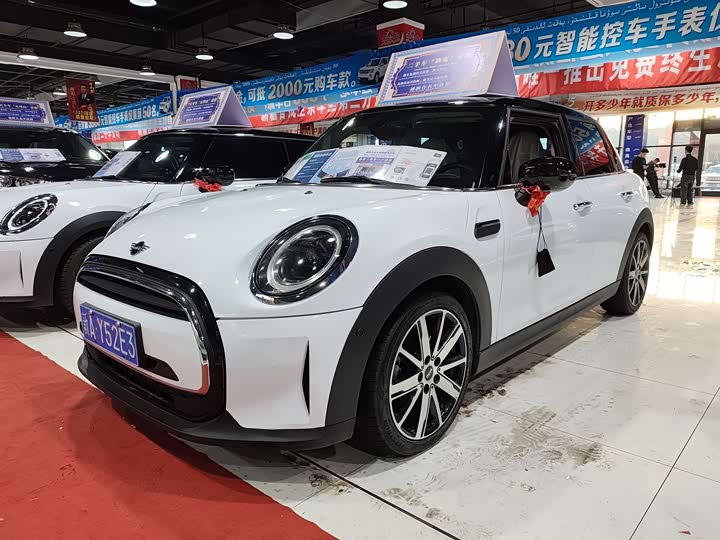 MINI 2022 Model Facelift 1.5T COOPER Artist Five-Door Edition