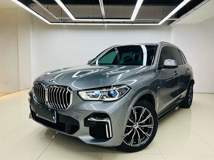 BMWX5 2022 Model xDrive 30Li PremiumModelM Sports Package