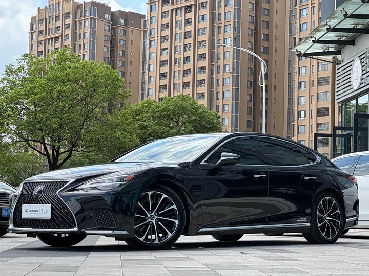 Lexus LS 2021 500h Executive Edition