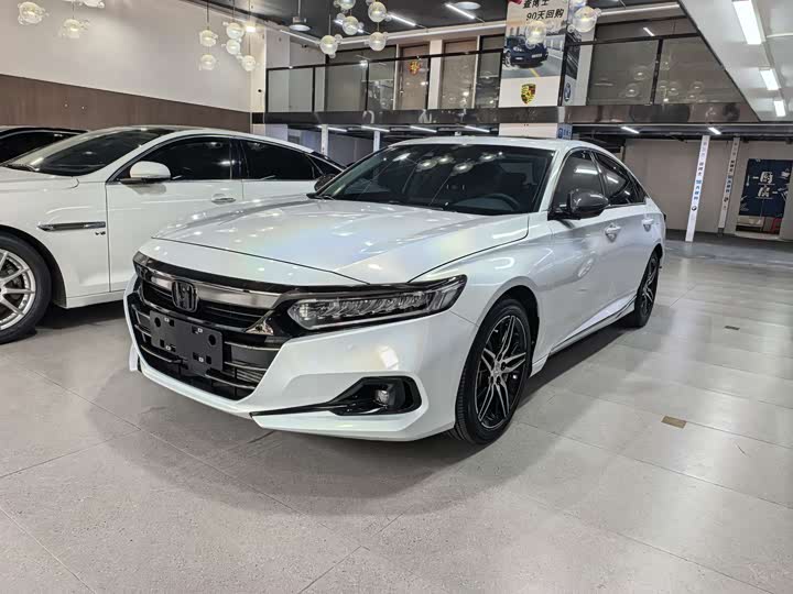 Accord 2022 260TURBO Magic Night Premium Edition