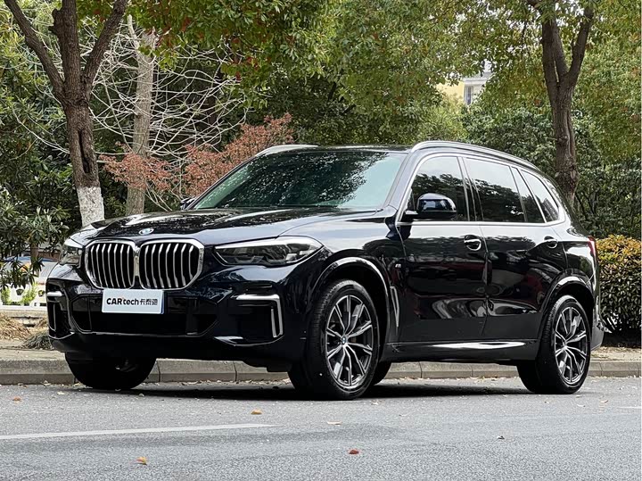 BMW X5 2022 xDrive30Li M Sport Package