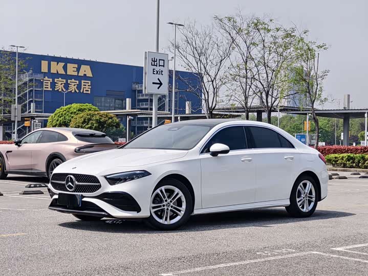 Mercedes-BenzA-Class 2023 Model A 180 L