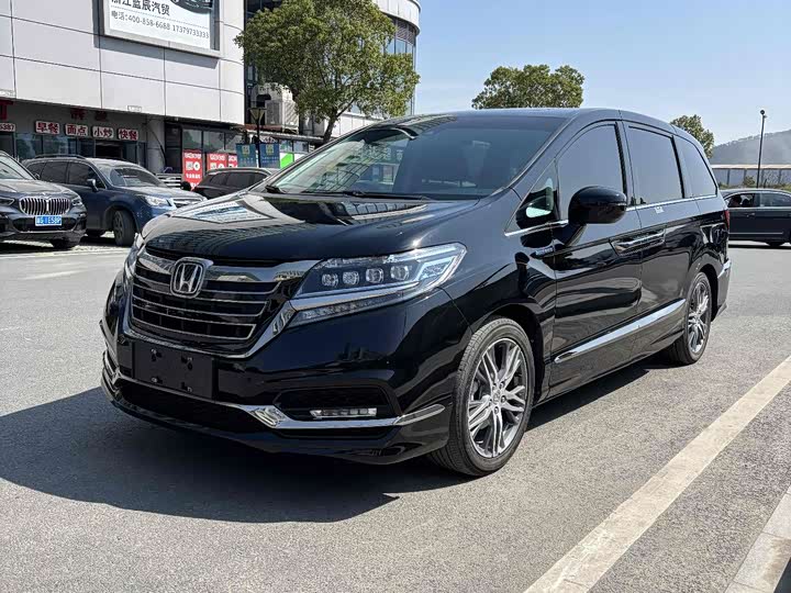 Elysion 2019 2.0L Hybrid Luxury Edition