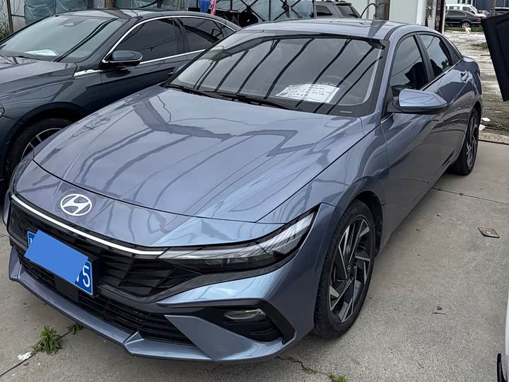 Elantra 2023 1.5L CVT LUX