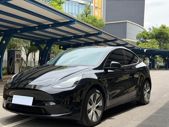 Model Y 2022 Refresh RWD