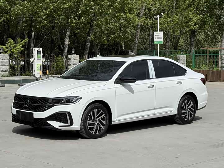 Lavida 2024 Model 300TSI DSG Starry Sky Leading Edition