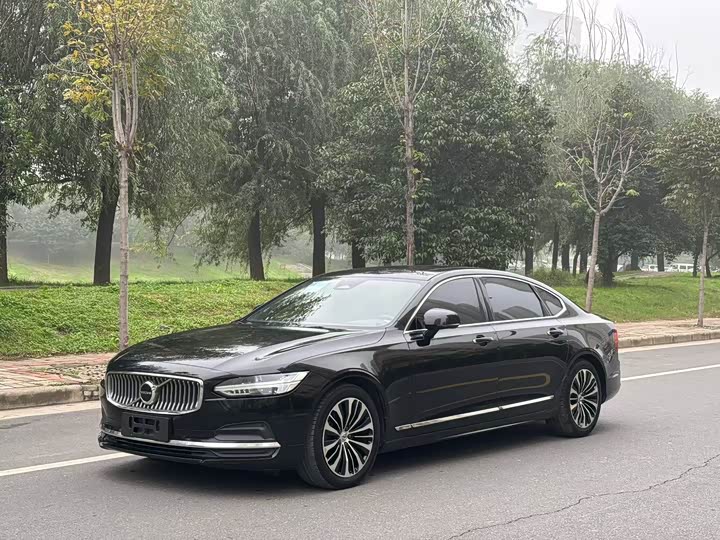 Volvo S90 2023 B5 Zhiyi Luxury Edition