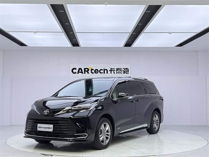 SIENNA 2024 2.5L Hybrid Comfort Edition