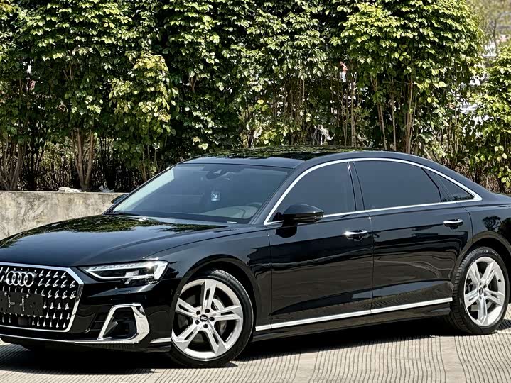 Audi A8 2023 A8L 50 TFSI quattro Premium Selection