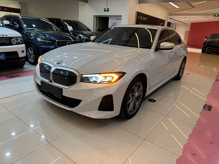 BMW i3 2024 eDrive 35 L