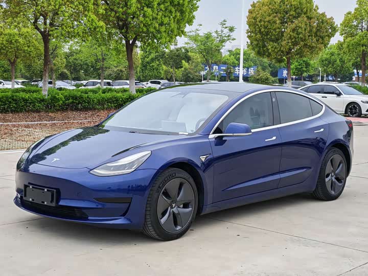 Model 3 2020 facelift standard range rear-wheel drive upgraded version