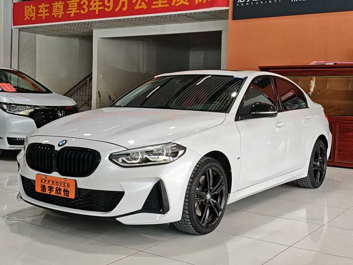 BMW 1 Series 2021 facelift 125i M Sports Night Edition