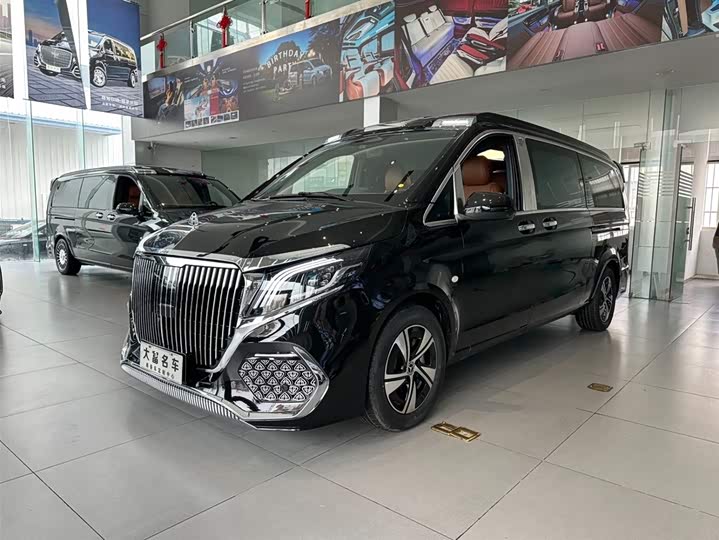 Vito 2024 model 2.0T business version 7 seats