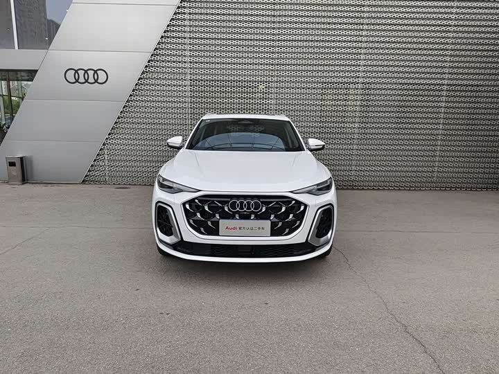 AudiQ5L 2026 Model 2.0T Exclusive Edition for Ten Million Users