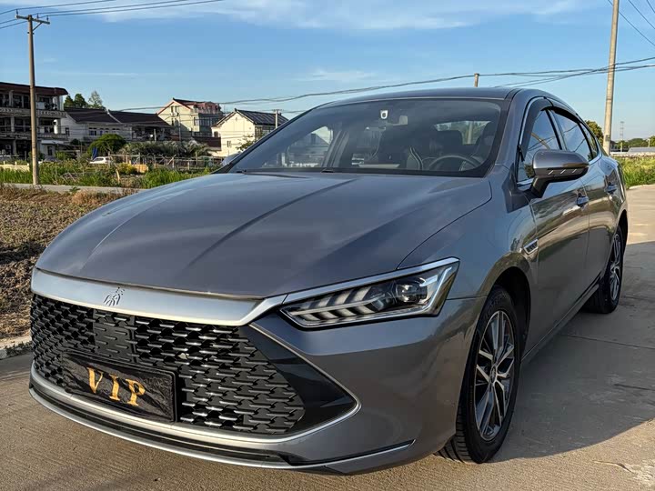 Qin PLUS 2021 Model DM-i 120KM PremiumModel