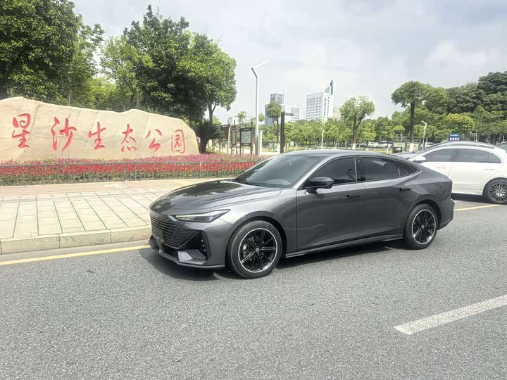 ChanganUNI-V 2023 Model 1.5T PremiumModel