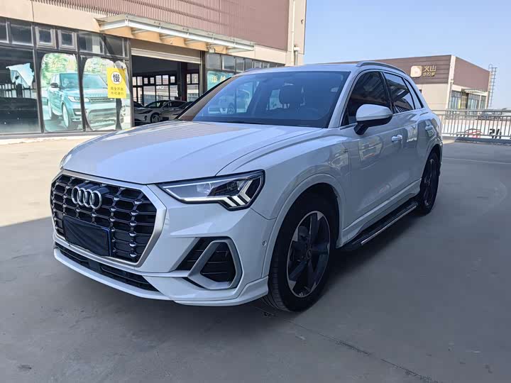 Audi Q3 2023 35 TFSI Fashion Dynamic (1.5T)