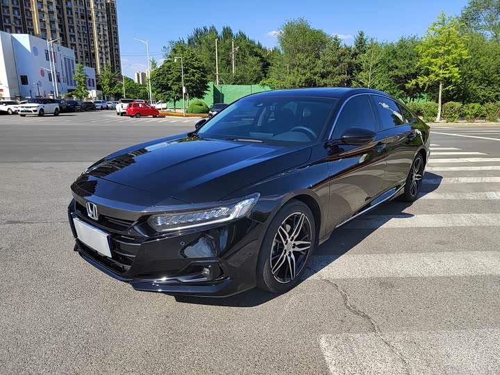 Accord 2022 260TURBO Magic Night Premium Edition