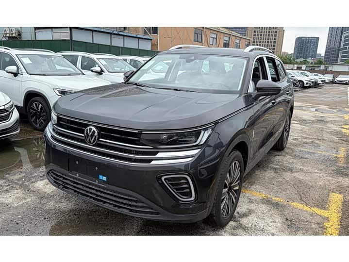 Tavendor 2026 330TSI Luxury Edition