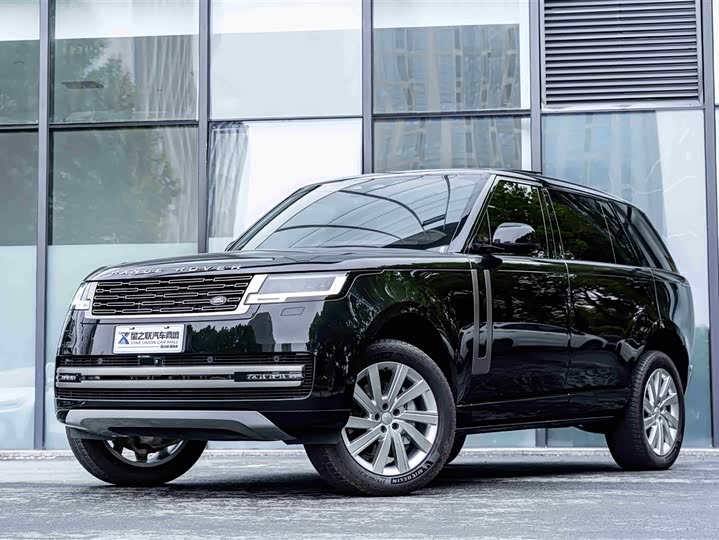 Range Rover 2024 3.0 L6 400PS Extended Edition, seven seats