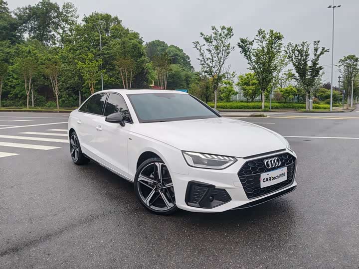 Audi A4L 2024 40 TFSI luxury and dynamic model