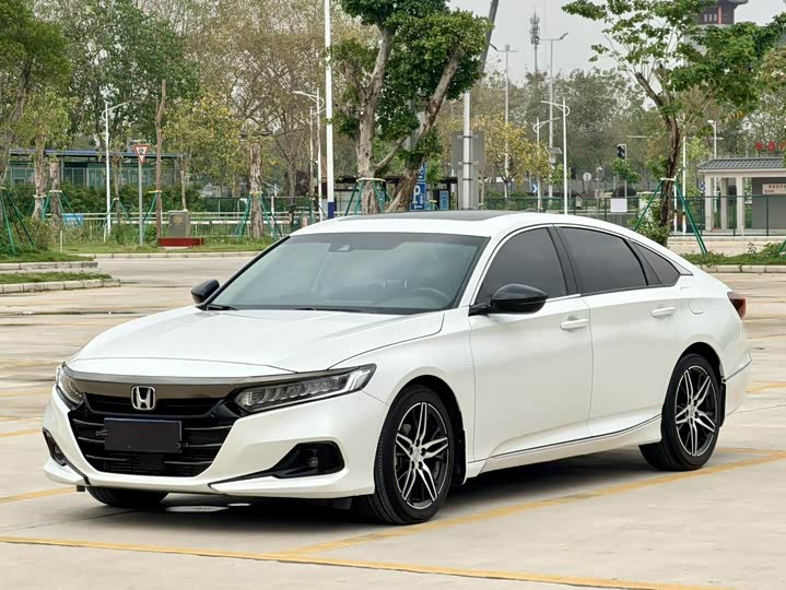 Accord 2022 260TURBO Magic Night Premium Edition