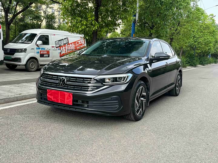 Sagitar 2025 Model 300TSI DSGBeyond Edition