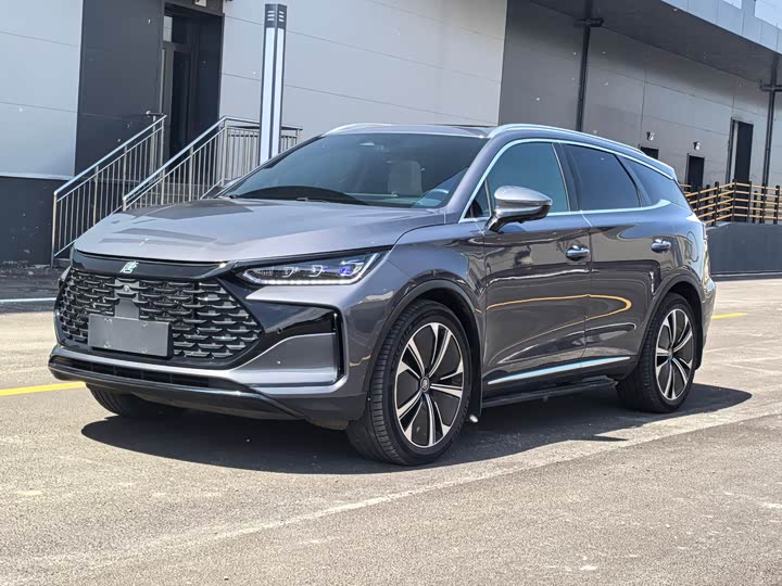 Tang New+Energy+2022+Model+DM-p+215KM+4WD flagship model