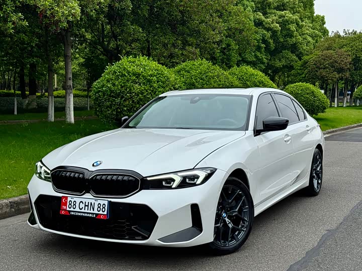 BMW 3 Series 2025 330Li M Sports Night Package
