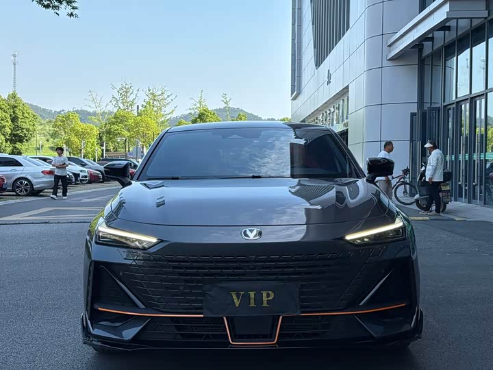 ChanganUNI-V 2023 Model 1.5T Sports Edition