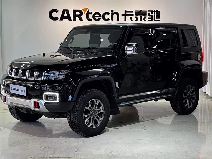 BAIC BJ40 2023 2.0T Automatic 4WD City Hunter Knight