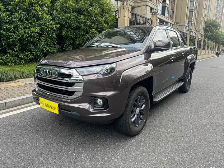Yuhu 7 2023 2.0T automatic gasoline two-wheel drive comfortable standard axle