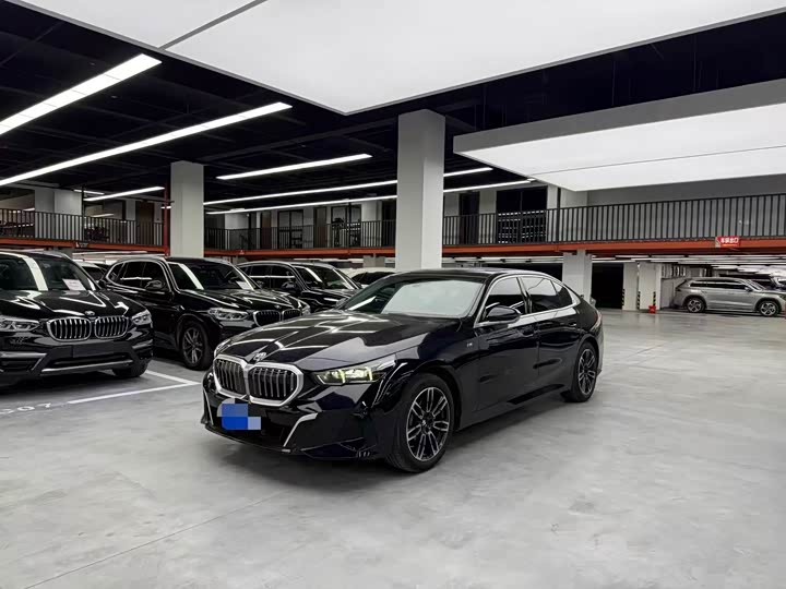 BMW 5 Series 2024 530Li Leading M Sports Package