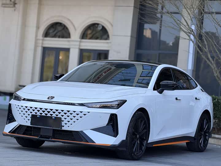 Changan UNI-V 2024 1.5T premium model