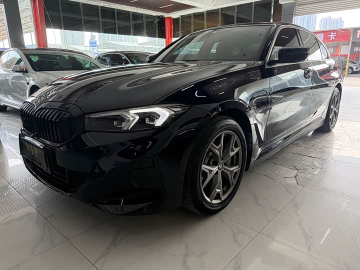 BMW i3 2025 eDrive 35 L