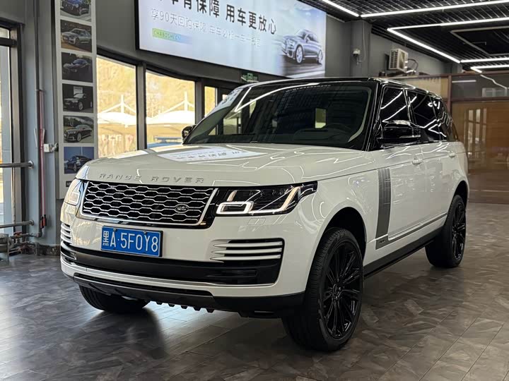 Range Rover 2022 3.0 L6 400PS Legendary Extended Classic Edition