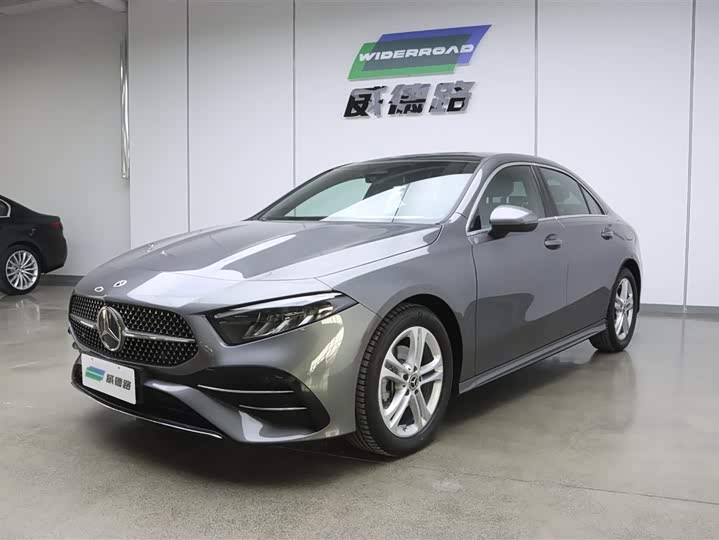 Mercedes-Benz A-Class 2025 A 180 L
