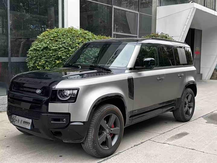 Land Rover Defender 2025 110 3.0T P400 X