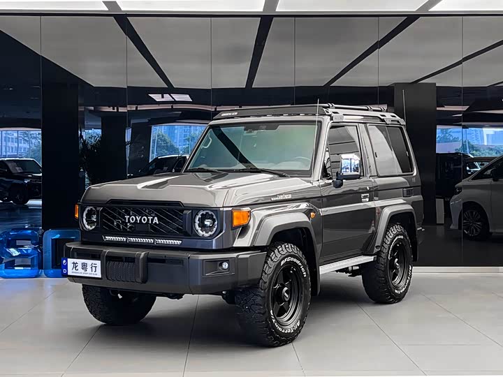 Land Cruiser (imported) LC71 2025 2.8T diesel version