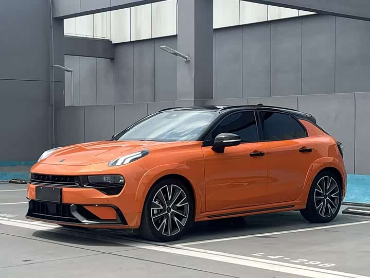 Lynk & Co 02 Hatchback 2021 2.0TD Halo