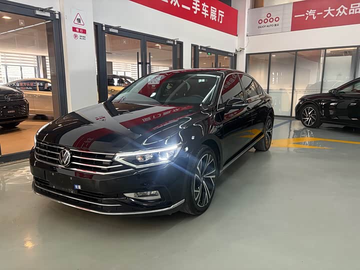 Magotan 2020 330TSI DSG luxury model