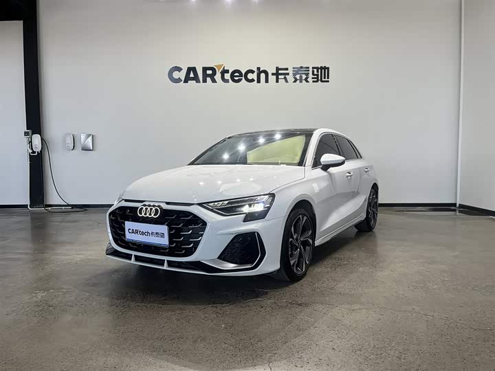 AudiA3 2025 Model Sportback 35TFSI Flying SpurPremiumModel