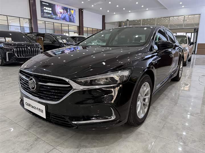 LaCrosse 2022 552T luxury model