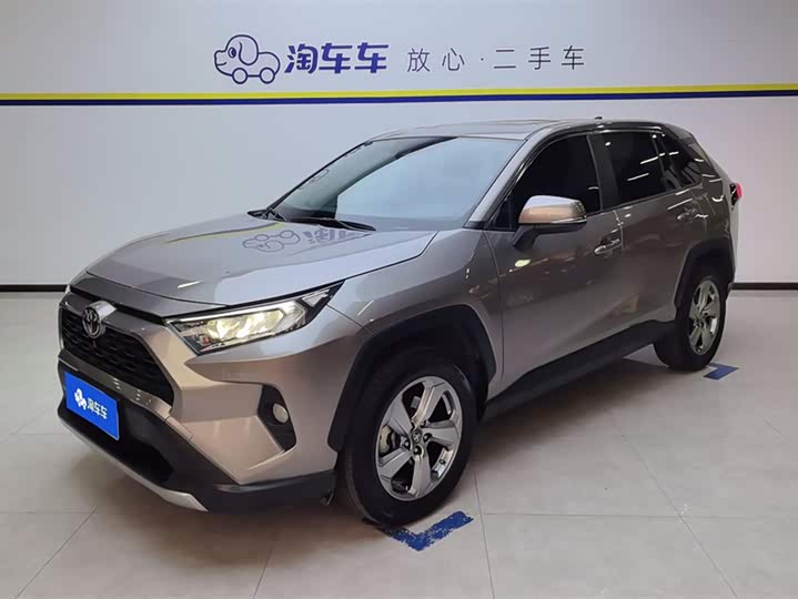 RAV4 Rongfang 2021 2.0L CVT two-wheel drive fashion version