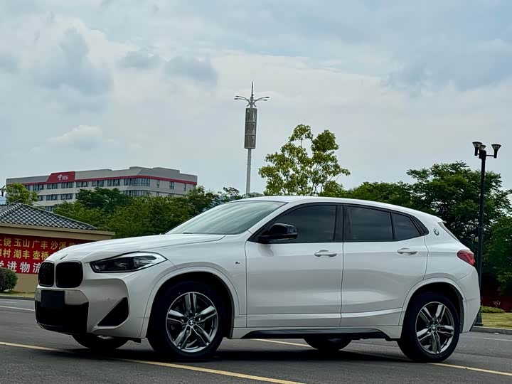 BMW X2 2023 sDrive25i M Sports Night Edition