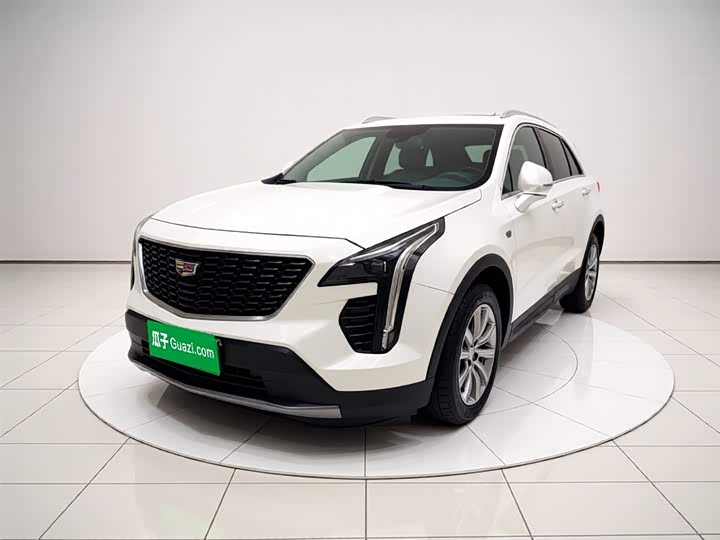 Cadillac XT4 2022 28T FWD Luxury