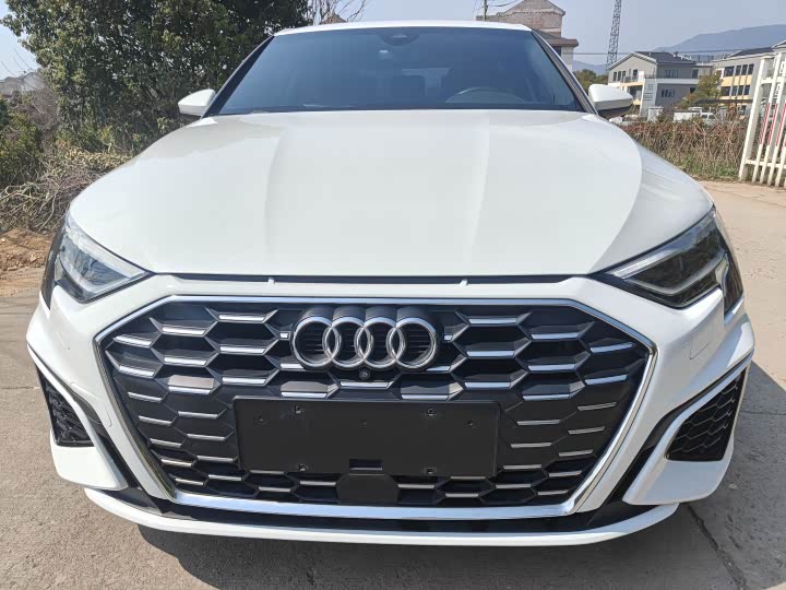 Audi A3 2021 A3L Limousine 35 TFSI aggressive and sporty