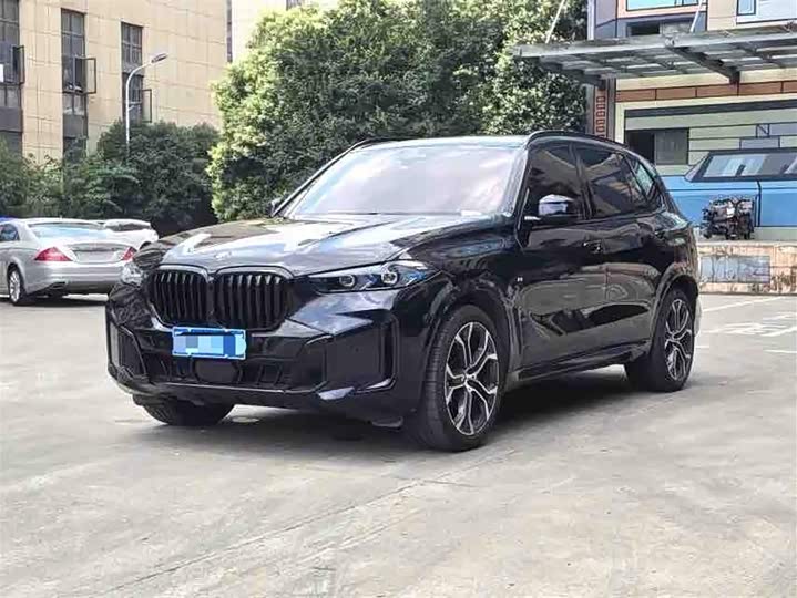 BMW X5 2023 xDrive 40Li Exclusive M Sports Night Package
