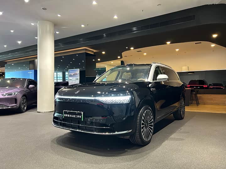 Wenjie M9 2025 extended range Ultra version 52kWh 6-seater version (192-line lidar)